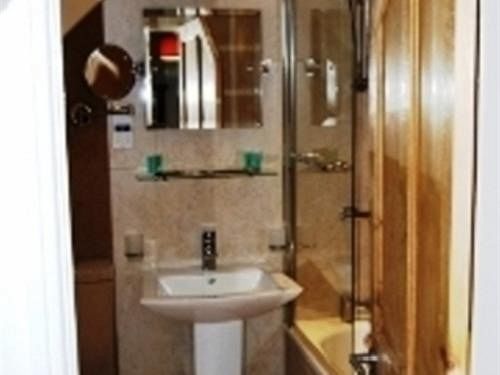 The Kings Arms Hotel 5*